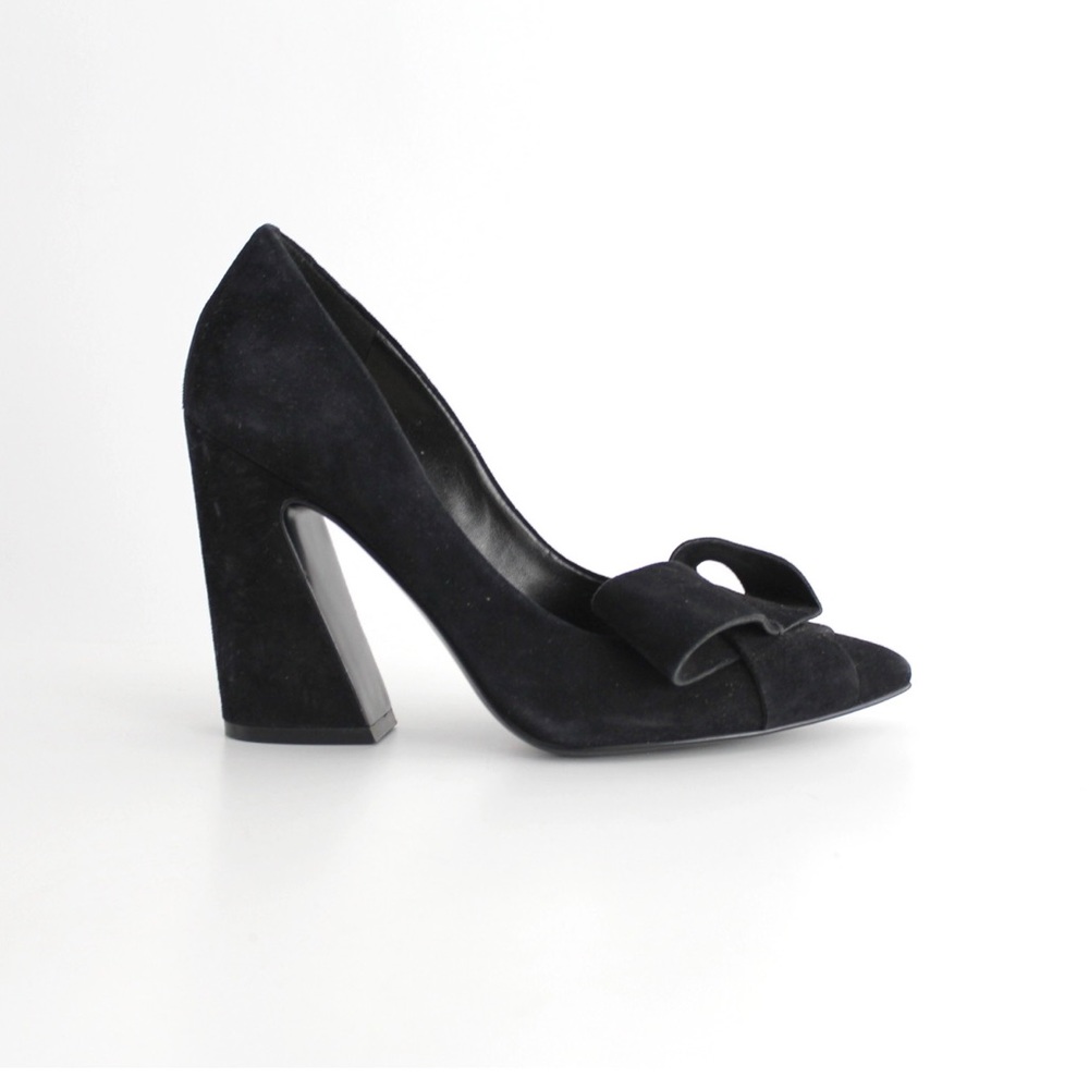 Fabulous Black Asymmetrical Bow Nubuck Pumps Heels